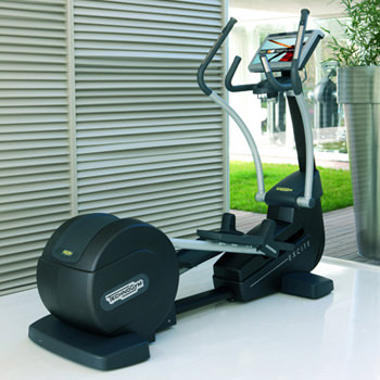 Technogym Synchro 700 VISIOWEB Elliptical Cross Trainer